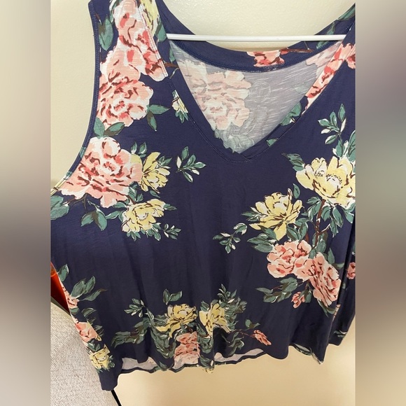 ✨Maurice’s Tank Top Size 3X - Picture 3 of 6